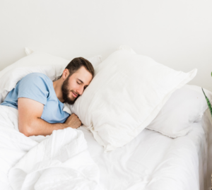 La importancia del sueño en hombres mayores de 45 años